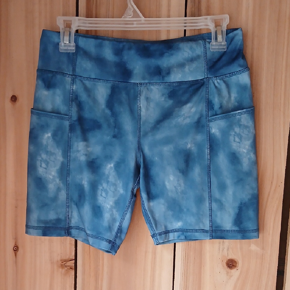 Stylish Blue Tie-Dye Bike Shorts
